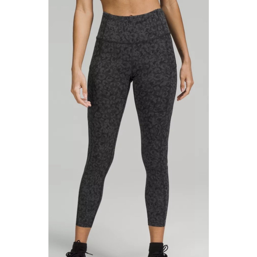 LULULEMON F&F HR WITH POCKETS 23” LEGGING BLACK GREY SIZE 4